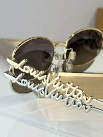 Picture of Louis Vuitton Sunglasses _SKUfw79683820fw